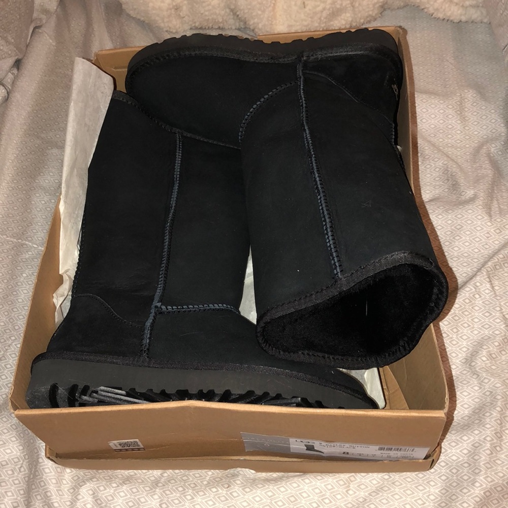 UGG Tall Classic Boots Black size 8 NIB